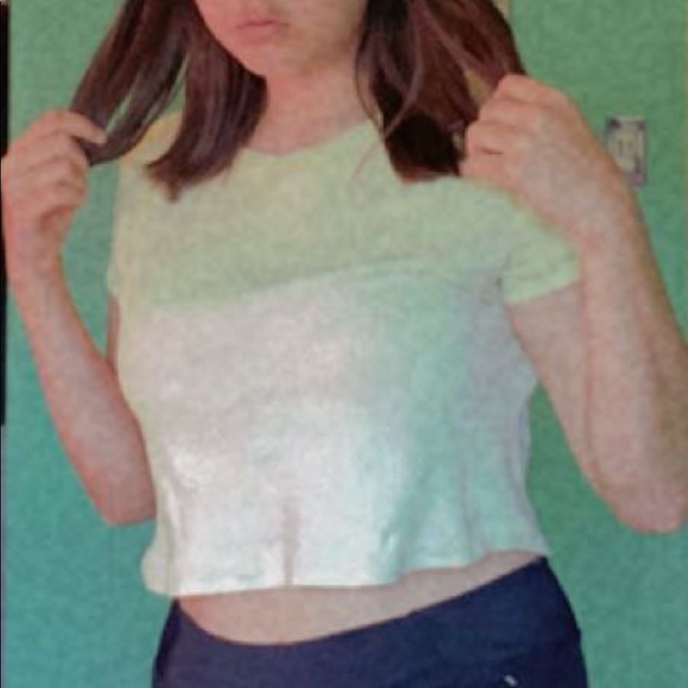 lottie moss from pacsun patel yellow top